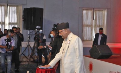 नेकपा एमालेको चुनावी घोषणा पत्र सार्वजनिक 